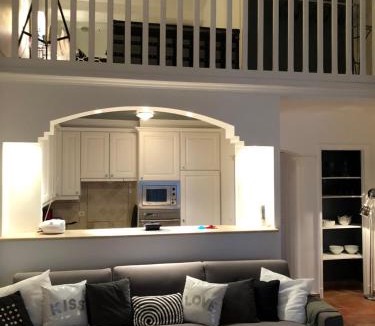 Saint-Tropez City Centre Apartment | Perrine Duplex