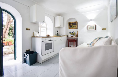 Anacapri House | Pet friendly home in Anacapri with WiFi