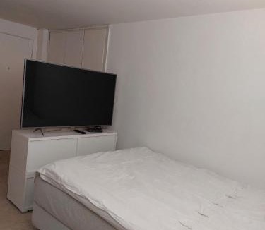 Lido di Camaiore Apartment | Petit Biscuit - Wi-Fi - Kitchen - AC - Parking