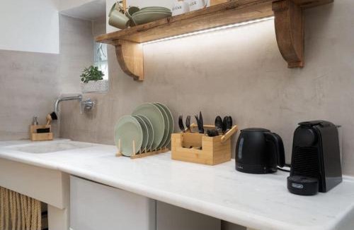 Emporio Apartment | Petit Suite