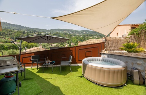 Speracedes Apartment | Pichoun Nachiano - Appt climatisé avec jacuzzi
