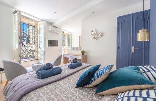 Quartier du Port Apartment | Place Du Pin