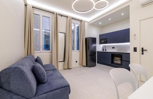 Old Town Apartment | PLACE MASSENA Coulée Verte