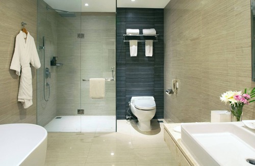 Depok Hotel | Platinum Adisucipto Hotel & Conference