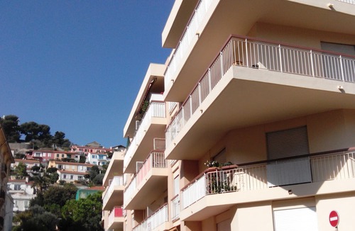 Mantega Apartment | Pleasant 2 Rooms with Terrace and Garage, in peace