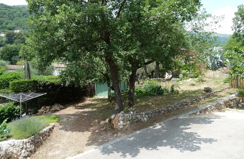 Gattieres Villa | Pleasant villa with pool overlooking Provencal village near Nice Côte d'Azur