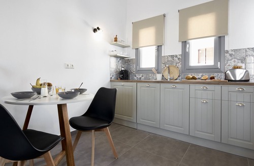 Karterados Apartment | Pnoi Luxury Suites
