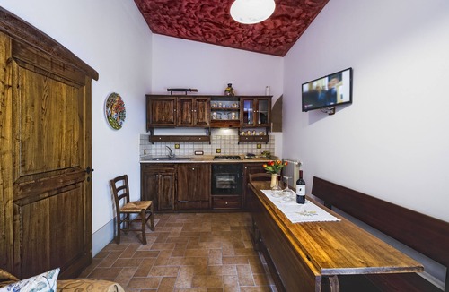 San Quirico d'Orcia Apartment | Podere Palazzo Conti - Il Corbezzolo apartment