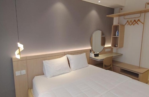 Batam Apartment | Pollux High Rise Apartments at Batam Center with Netflix by MESA