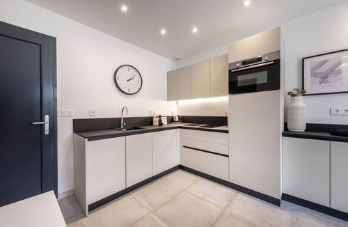 Les Maillans Apartment | Prestige apartment, private SPA and heated swimmin