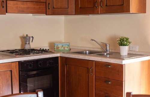 Gassano House | Pretola stone house 12 pax w/prv pool & view