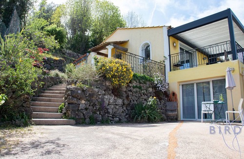 Le Rouret Villa | Pretty villa in greenery ecrin