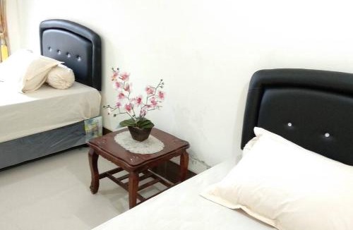 Buleleng House | Private Bali Artifac GuestHouse