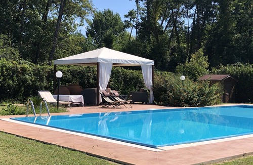 Marina di Pietrasanta Villa | Private Villa with pool and garden/Private Villa with pool and huge garden