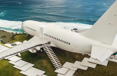 Uluwatu Villa | Private Jet Villa on top of the Nyang Nyang Beach Cliff