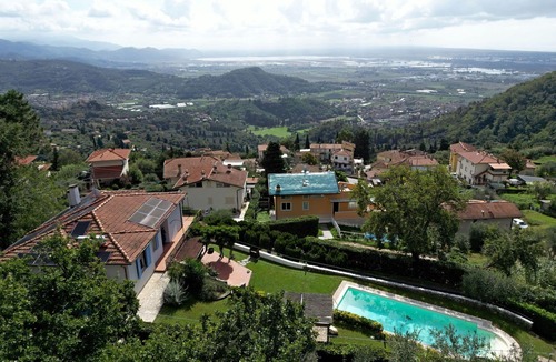 Corsanico Villa | Private pool, A/C, Sea View, 8 Sleeps, Garden