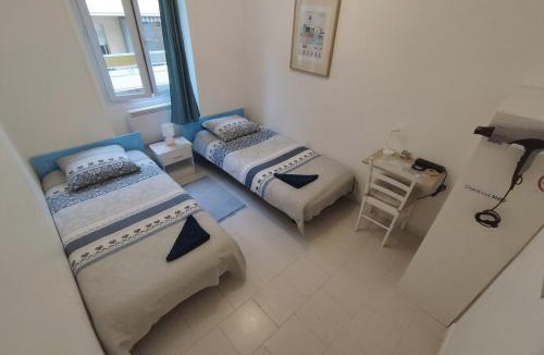 Vernier House | Private Room in Shared Apartment in the Center of Nice