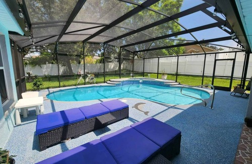 Clermont House | Private Spacious Room in Home, with Pool-The Oasis Room