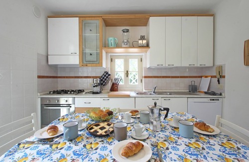 Poveromo Villa | Private Villa for 8 Persons with garden and beach resort
