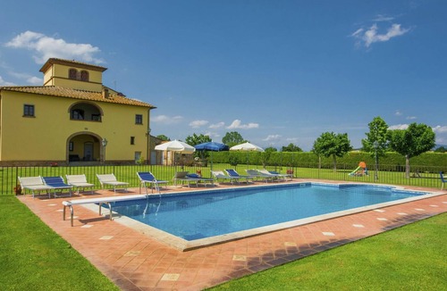 Monte San Savino Villa | Private Villa with private pool, WIFI, A/C, TV, patio, pets allowed, panoramic view, parking