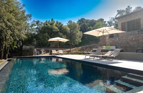Monteriggioni Villa | Private Villa with a Beautiful Pool near Siena