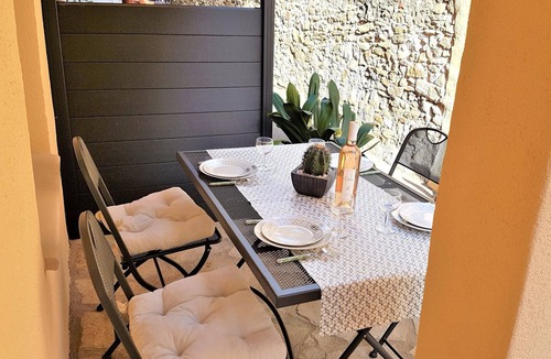 Sainte-Maxime City Centre Apartment | Promo August. quiet hyper center. Beach, port. Parking, housekeeping. Maritime shuttle