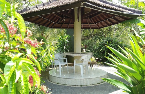 Melaya Bed & Breakfast | Puri Eling Blimbingsari