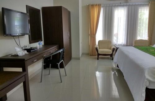Tanah Datar Bed & Breakfast | Puri Ratna Joewita