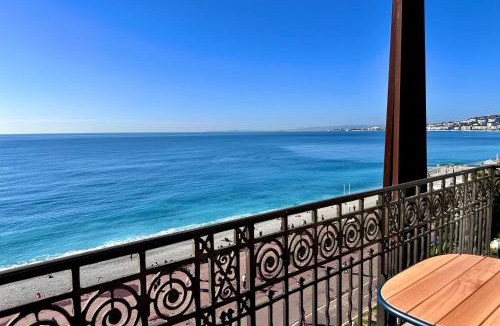 Old Town Apartment | QUAI PROMENADE VIEW Balcony with breathtaking view