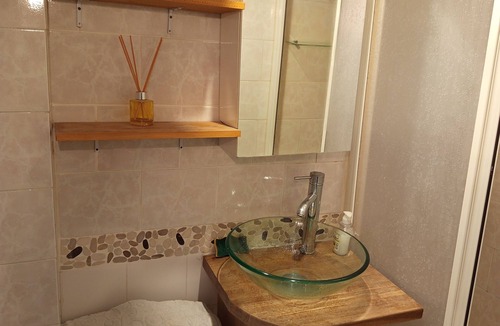 La Madeleine Apartment | Quiet, comfortable and conveniently located