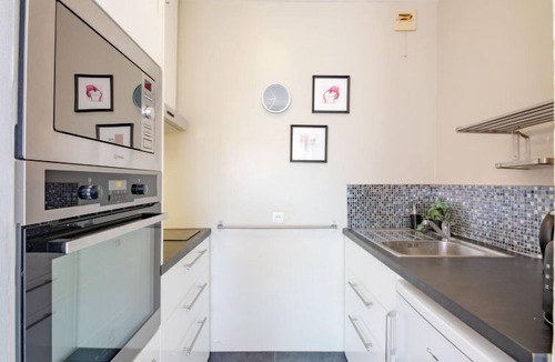 Sainte-Maxime City Centre Apartment | Résidence Azur by Interhome