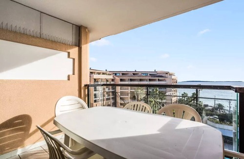 Cannes La Bocca Apartment | Résidence Cannes Verrerie - maeva Home - 3 Room Apartment 6 People - Prestige