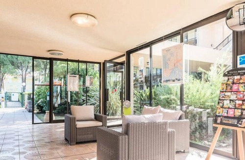 Mandelieu-La-Napoule Apartment | Résidence Pierre & Vacances Les Jardins Shaded*** - Studio for 4 people - 1 sleeping area - Terrace or balcony