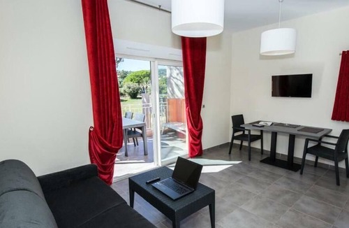 Les Restanques Apartment | Résidence Les Perles de Saint Tropez **** - Studio 4 People