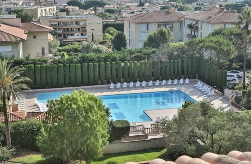 Saint-Tropez Apartment | Résidence Pierre & Vacances Amandine - Maeva Selection - 2 Rooms 6 People Cabin with balcony