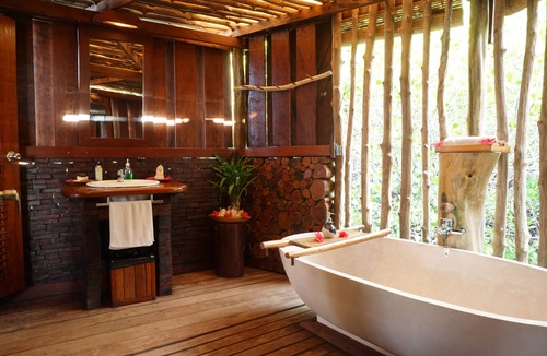 Mansuar Island Bed & Breakfast | Raja Ampat Dive Lodge