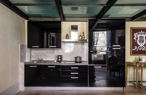 Matraia Apartment | Raphael Brigth Apartment in Historical Villa in Lucca