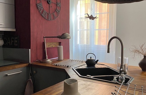 Old Town Apartment | RARE CHARMING APARTMENT IN OLD NICE, WITH A GARDEN VIEW, CLOSE TO THE SEA