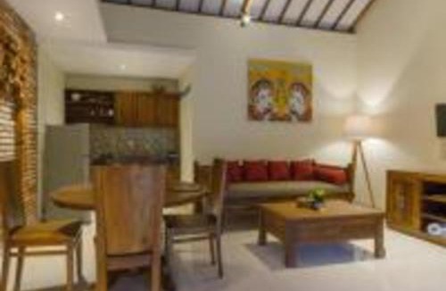 Kedewatan Villa | Red Lily Villa