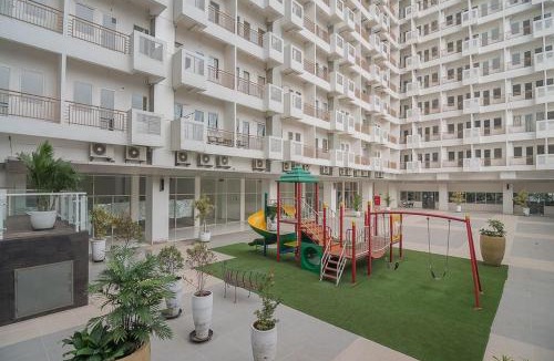 Citaringgul House | RedDoorz Apartment @ Sentul Tower