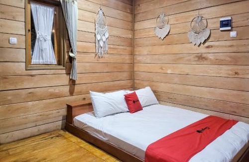Cisurupan House | RedDoorz at Boemi Abah Samarang Garut