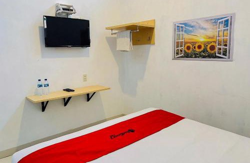 Kabanjahe Hotel | RedDoorz At Damai Guest House Kabanjahe