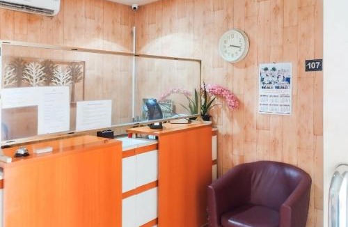 Bandar Lampung House | RedDoorz at Grand Kurnia 2 Lampung