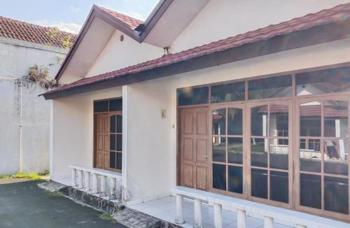 Tasikmalaya Hotel | RedDoorz at Hotel Padjajaran Tasikmalaya