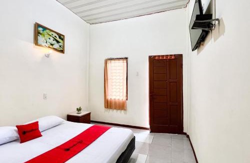 Berastagi Hotel | RedDoorz at Sopo Bona Berastagi