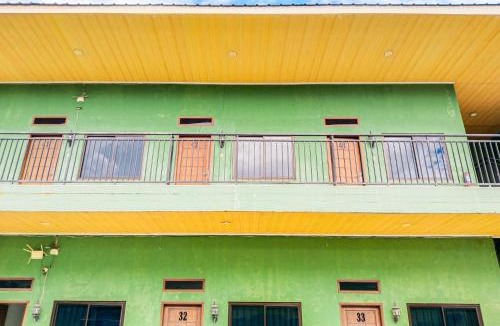 Cilegon Hotel | RedDoorz at Trans Hotel Cilegon