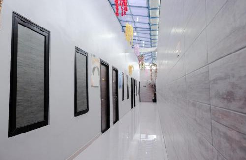 Dinoyo Hotel | RedDoorz @ Bukit Dieng 2
