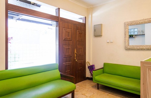Astana Anyar House | RedDoorz near Alun Alun Bandung 2