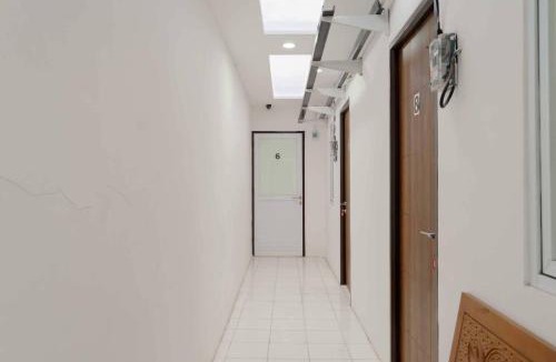 Serang Hotel | RedDoorz near Alun Alun Kota Serang