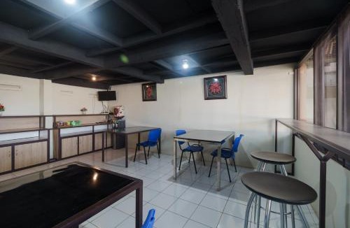 Karawang House | RedDoorz near Cikampek Mall Karawang